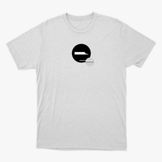 Camiseta Básica - Minimalista Asymmetry — O vazio, a Continuidade e a Dúvida